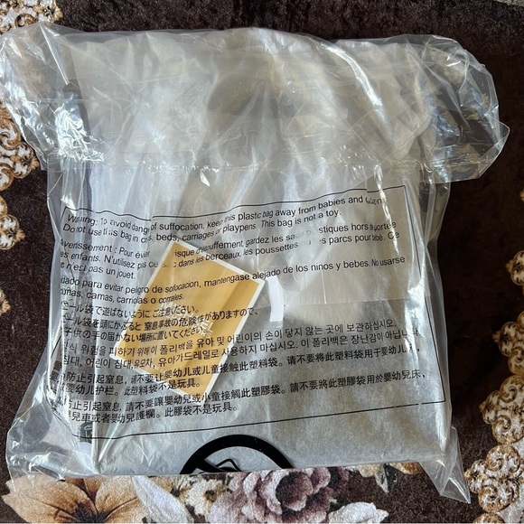 MICHAEL KORS Mercer Navy Multi Two Tone Silver-Tone Hardware Messenger Bag NWT - Picture 11 of 13